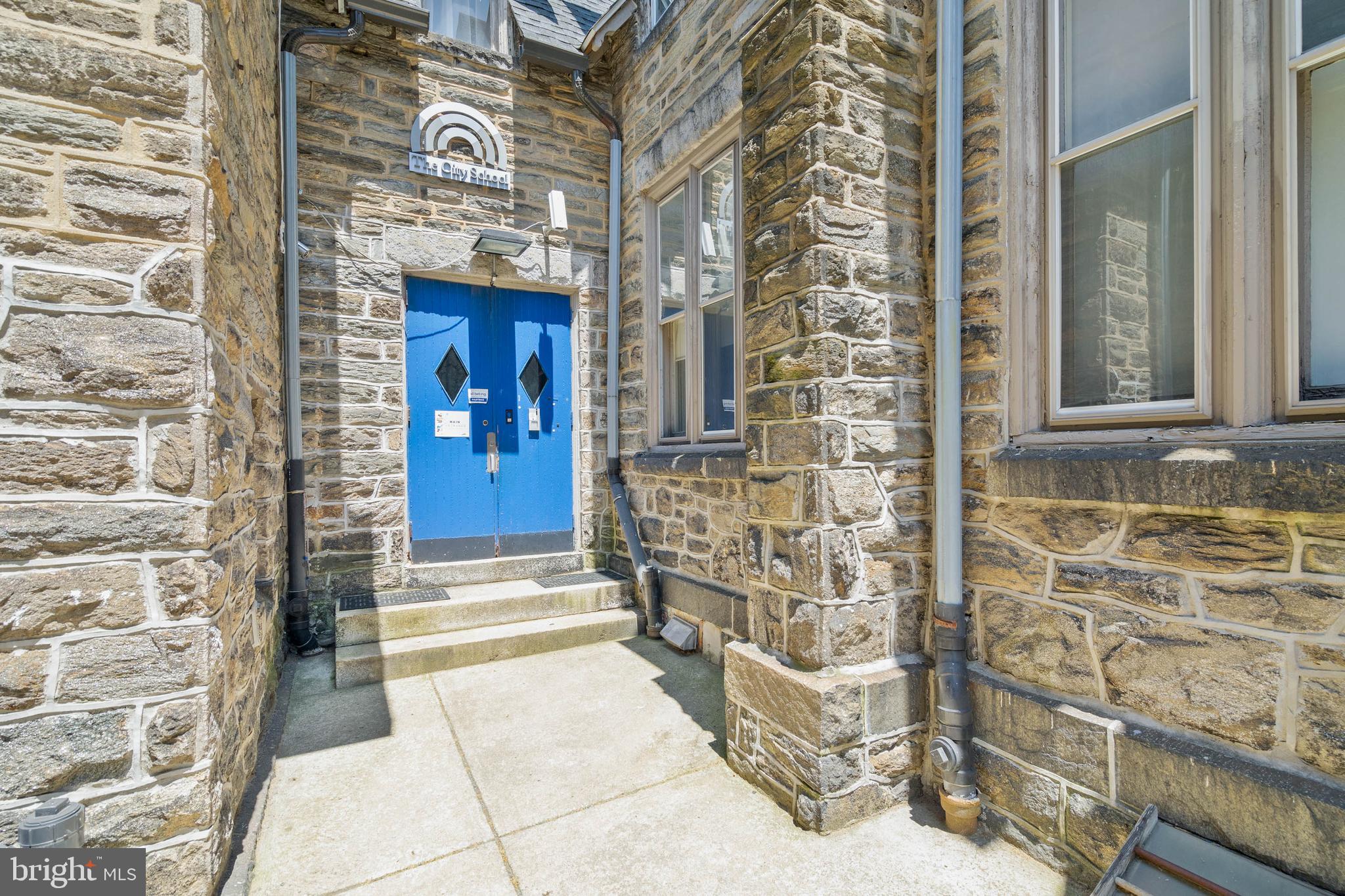 SPRUCE HILL - Commercial Sale