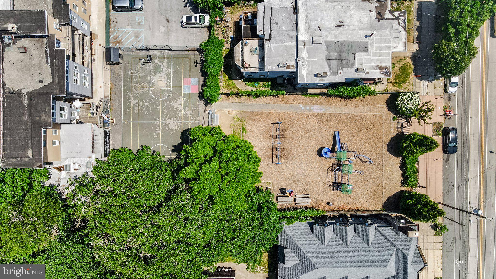 SPRUCE HILL - Commercial Sale