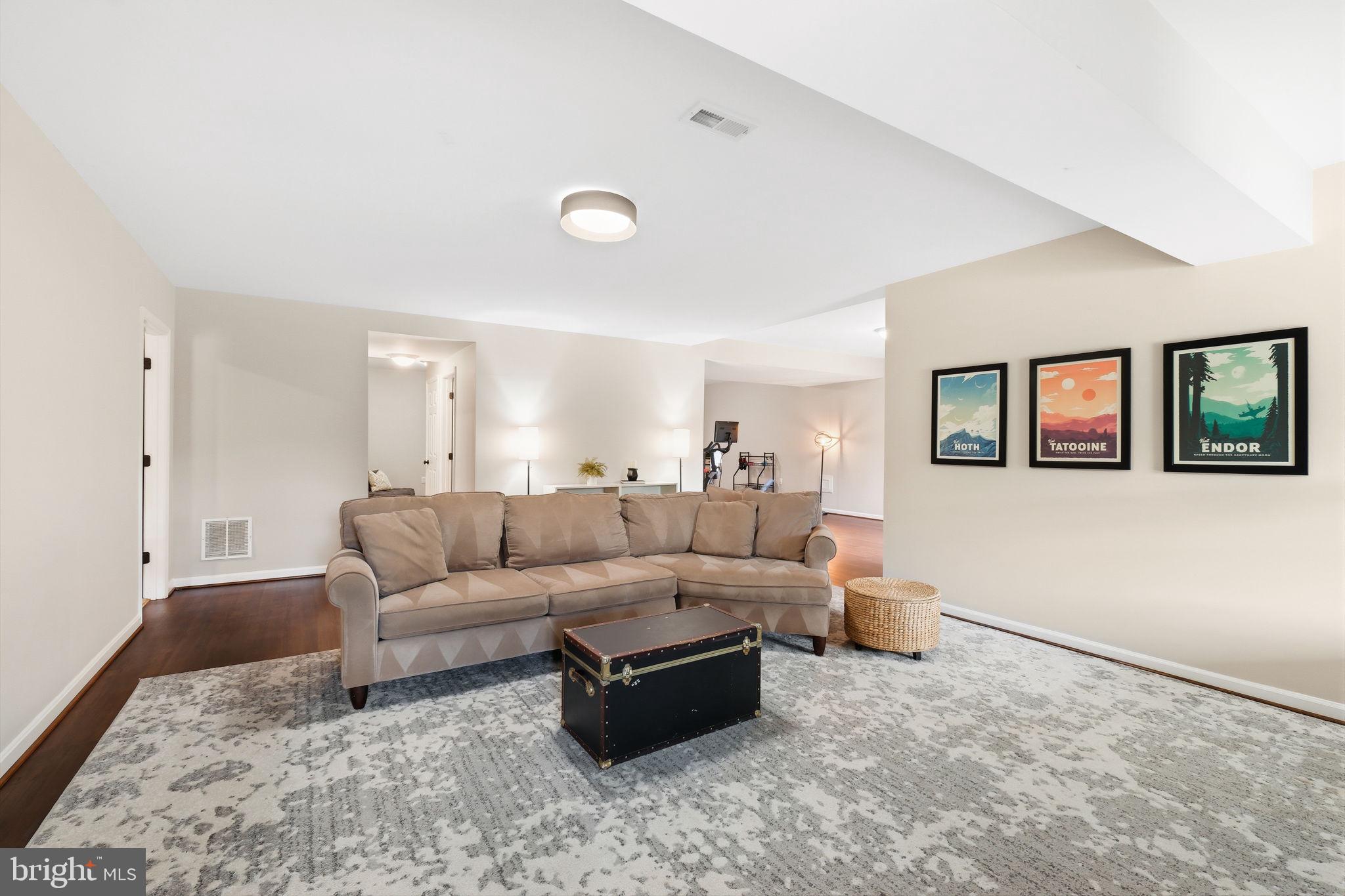 SPRING MEADOWS - Residential