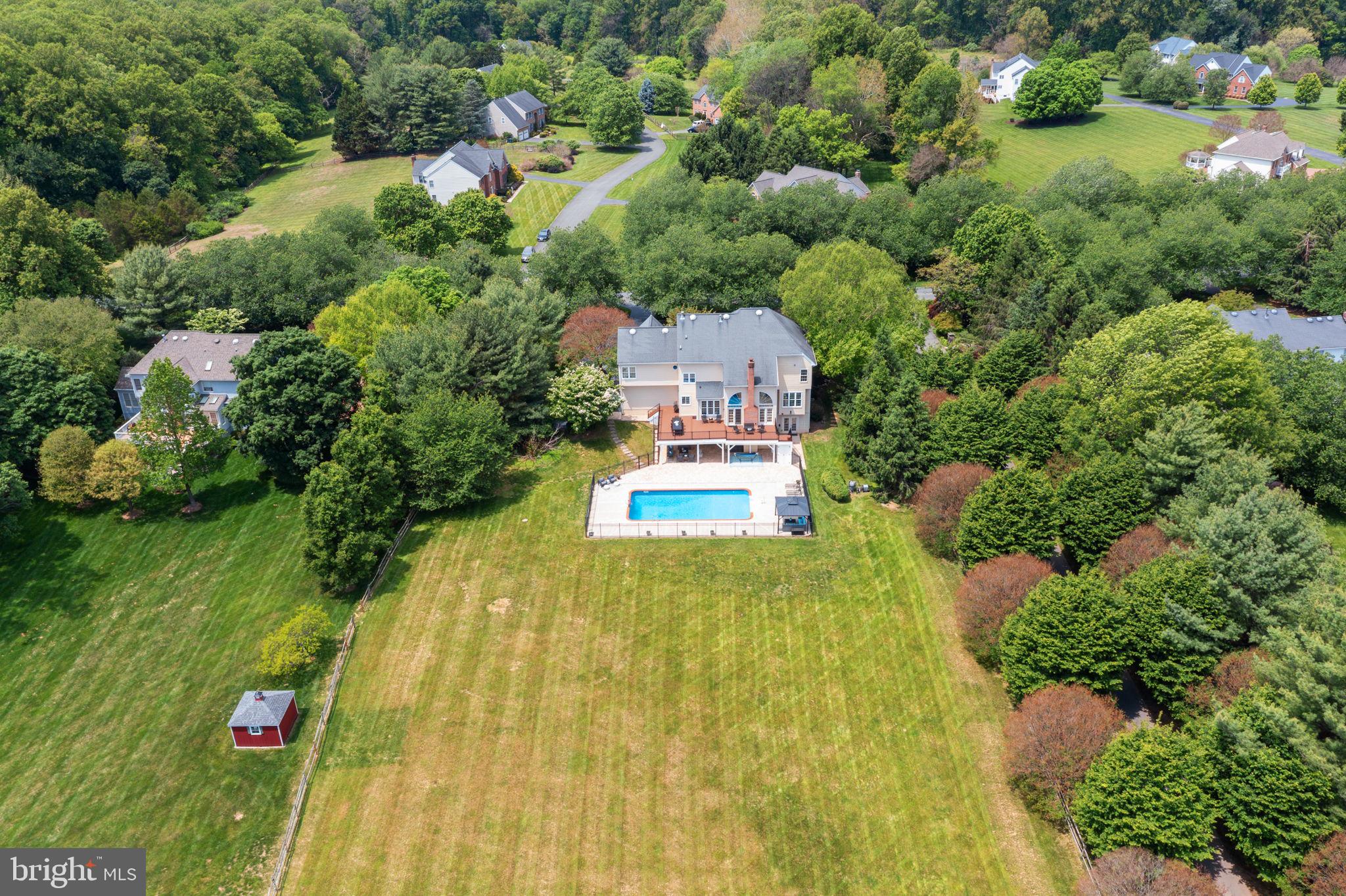 SPRING MEADOWS - Residential