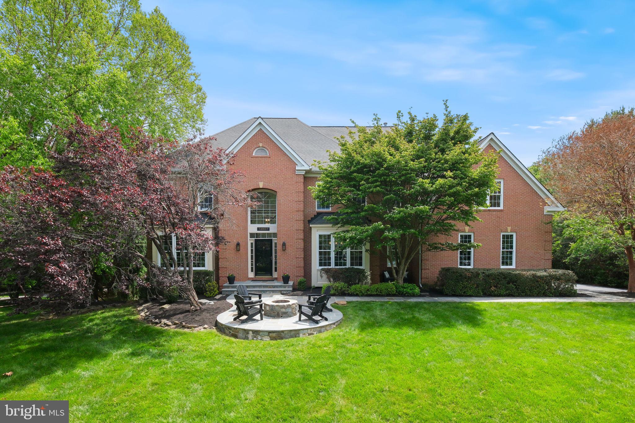 SPRING MEADOWS - Residential