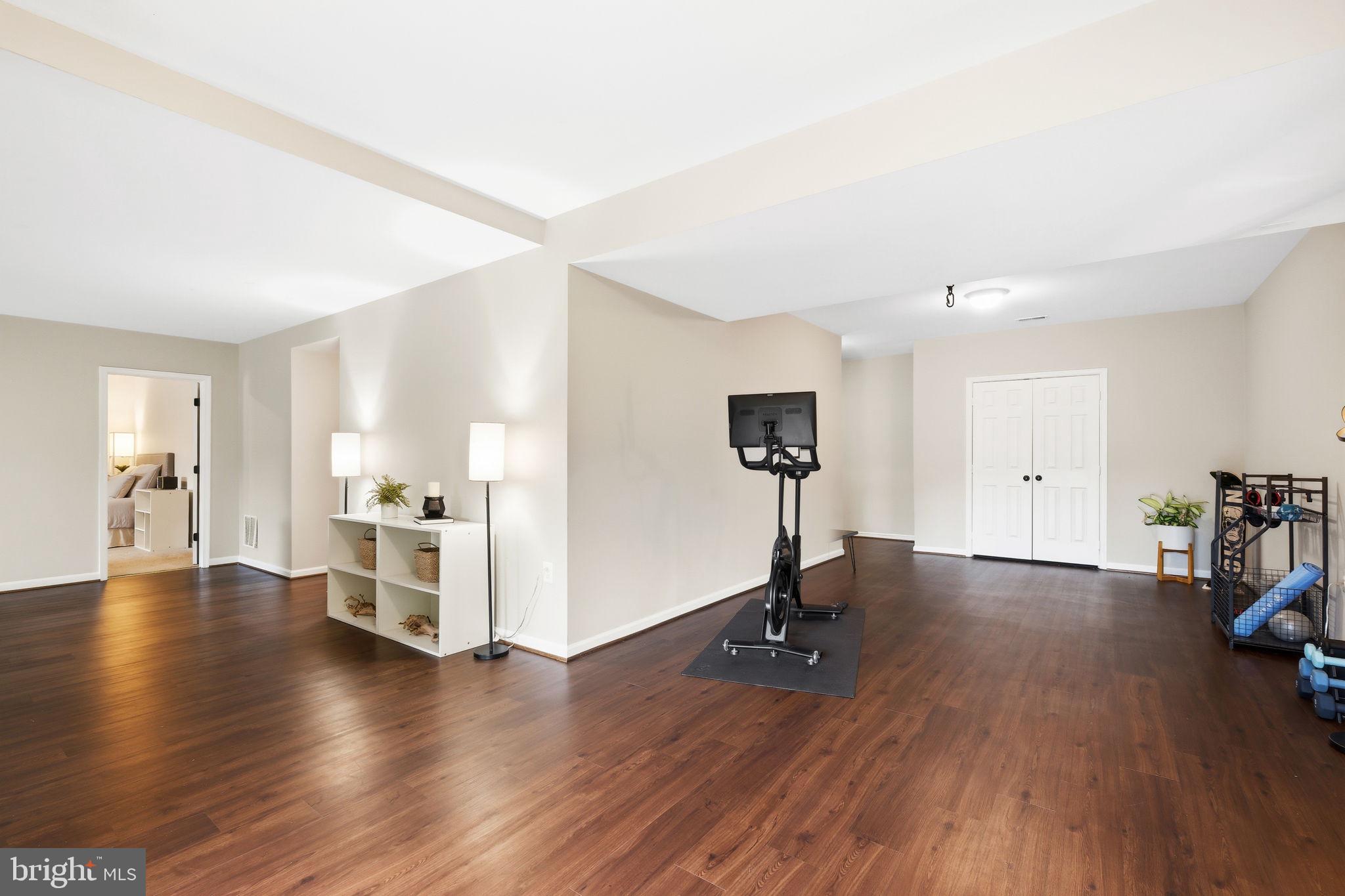 SPRING MEADOWS - Residential