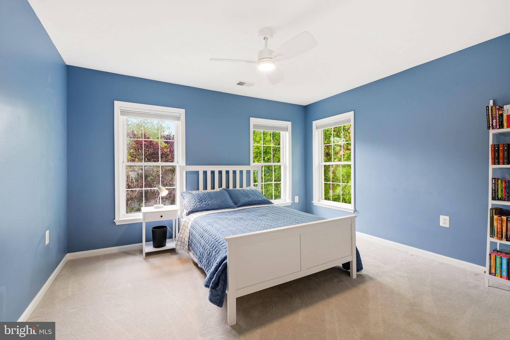 SPRING MEADOWS - Residential