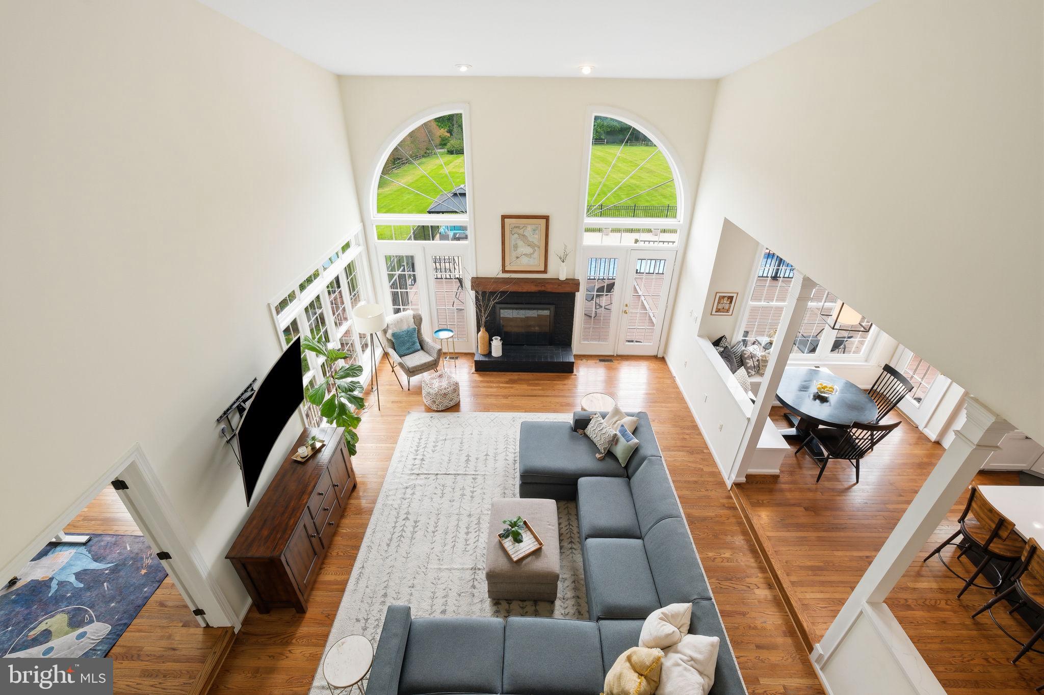 SPRING MEADOWS - Residential