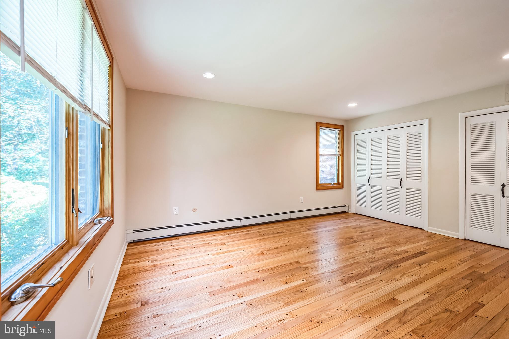 HUNTINGDON VALLEY - Residential