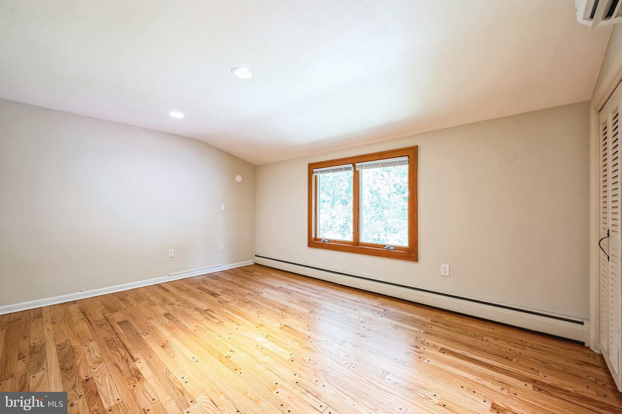 HUNTINGDON VALLEY - Residential