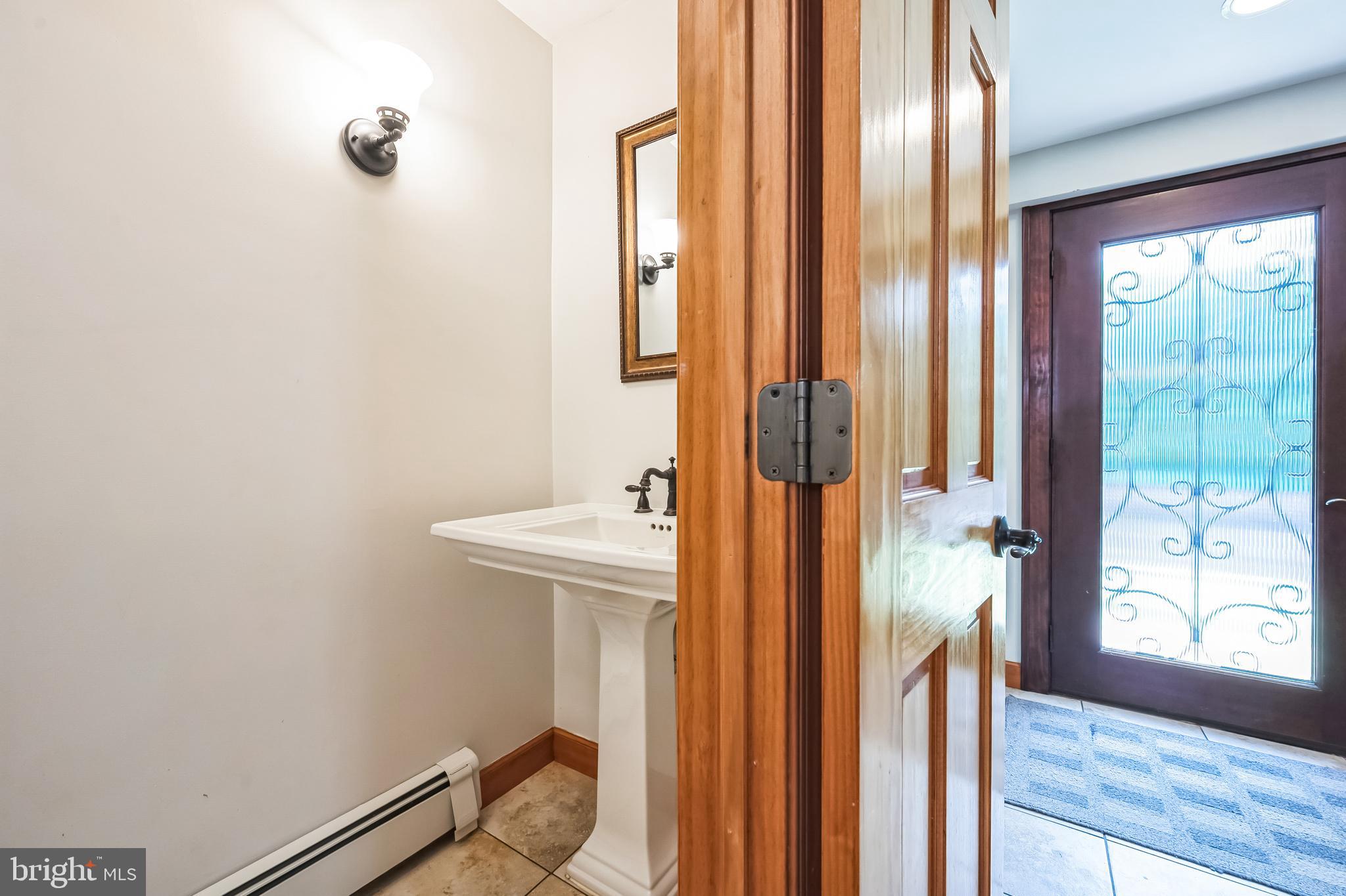 HUNTINGDON VALLEY - Residential