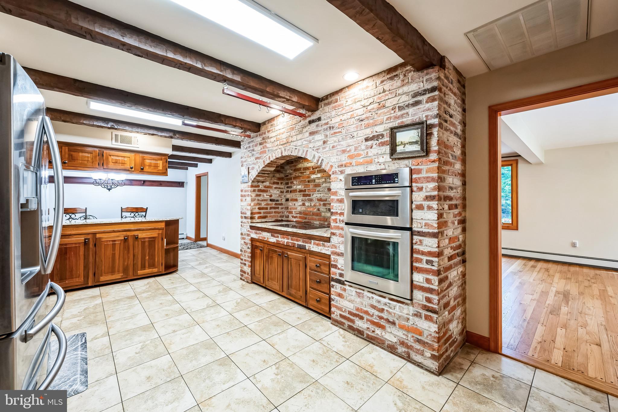 HUNTINGDON VALLEY - Residential