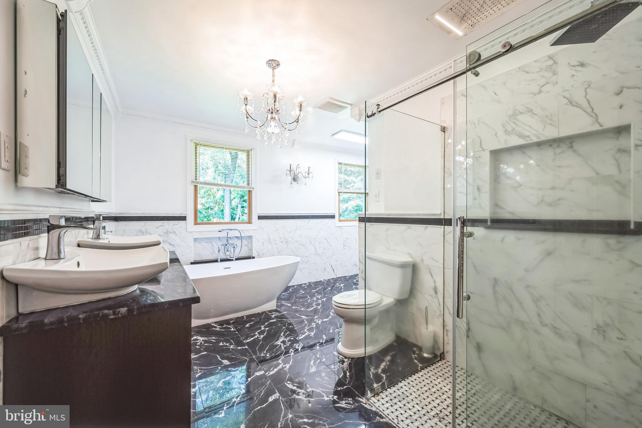 HUNTINGDON VALLEY - Residential