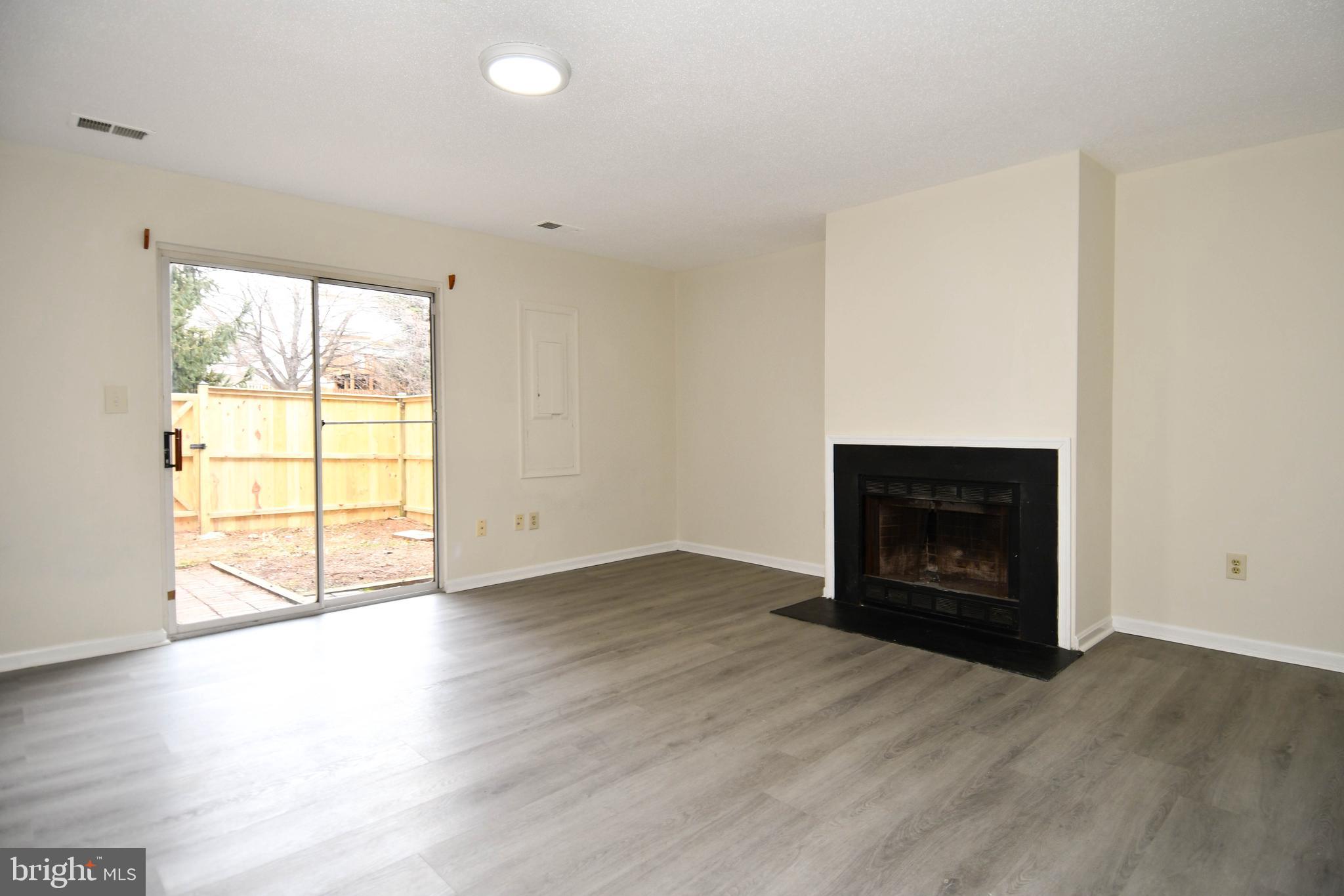 BRANDERMILL - Residential Lease