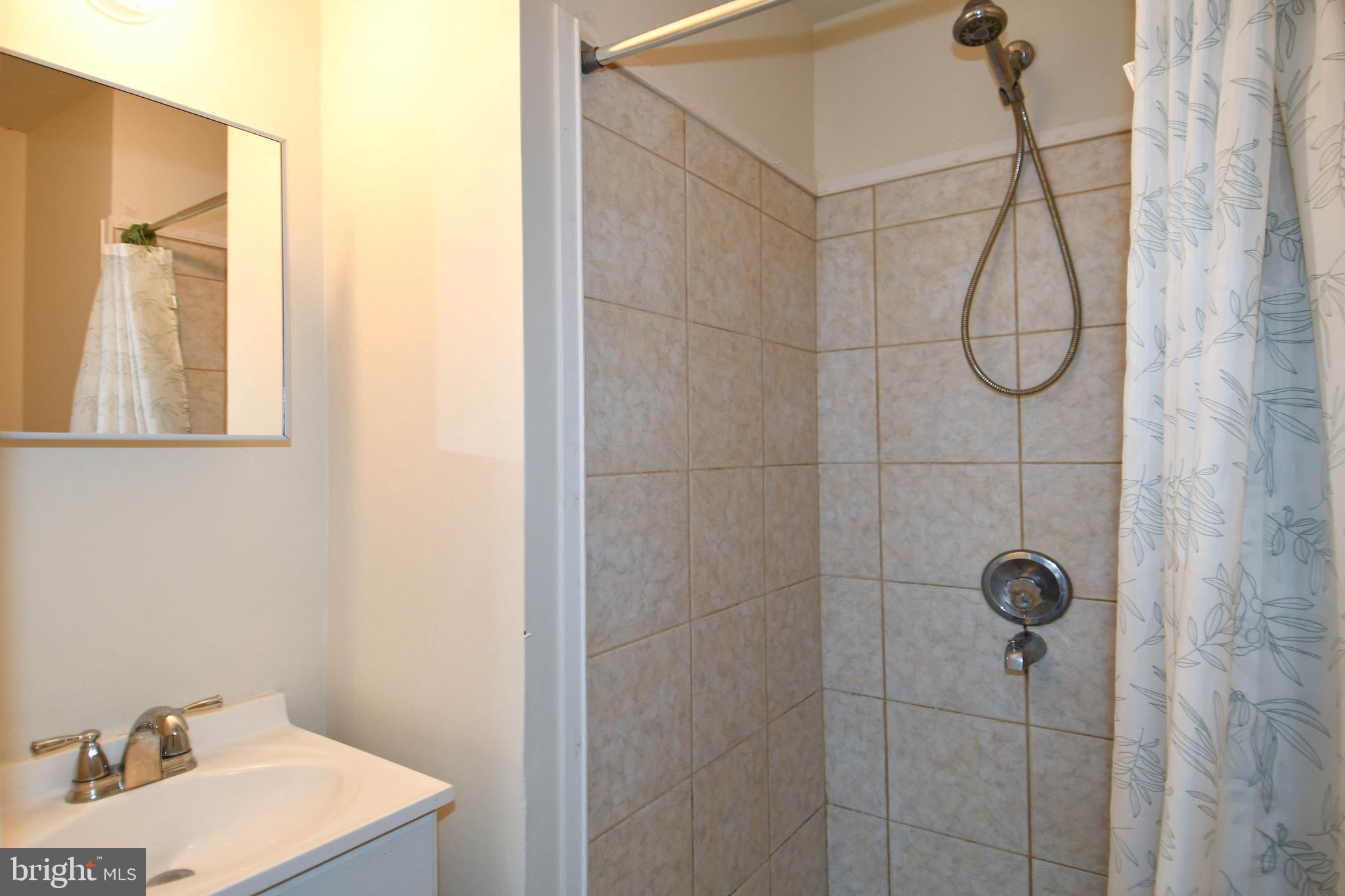 BRANDERMILL - Residential Lease