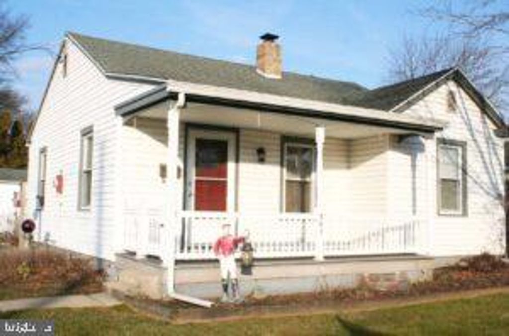 Photo of 501 Front Street, Lititz, PA 17543 (MLS # PALA2045390)