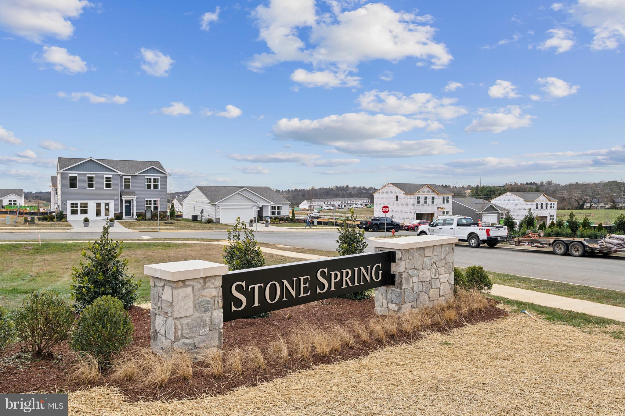 STONE SPRING - Residential