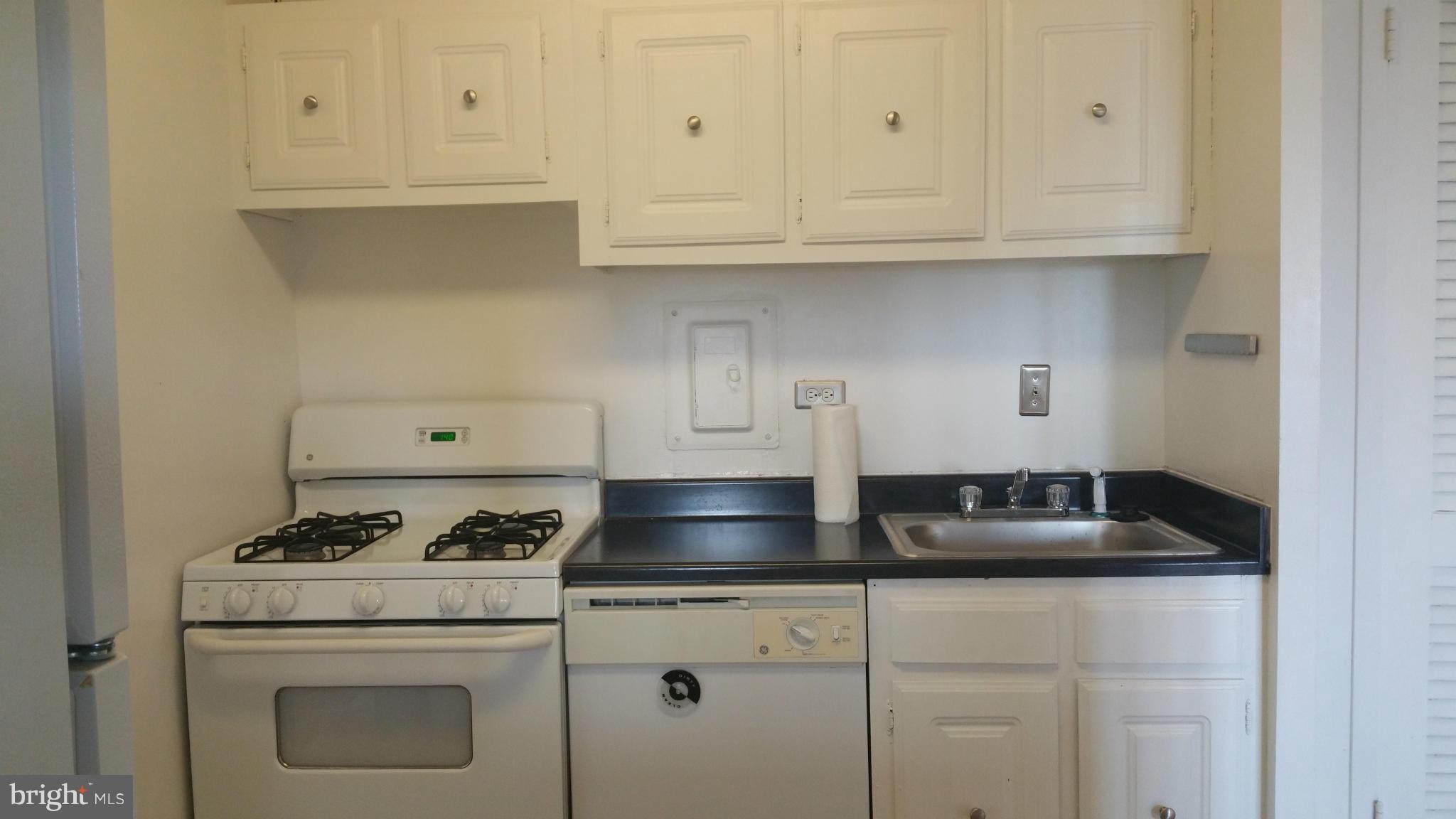 PAVILION ON THE PARK - Residential Lease