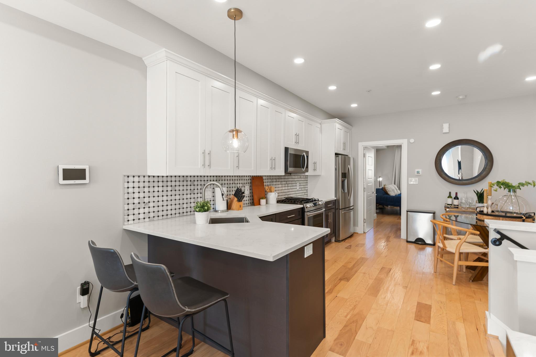 614 I STREET NE 1