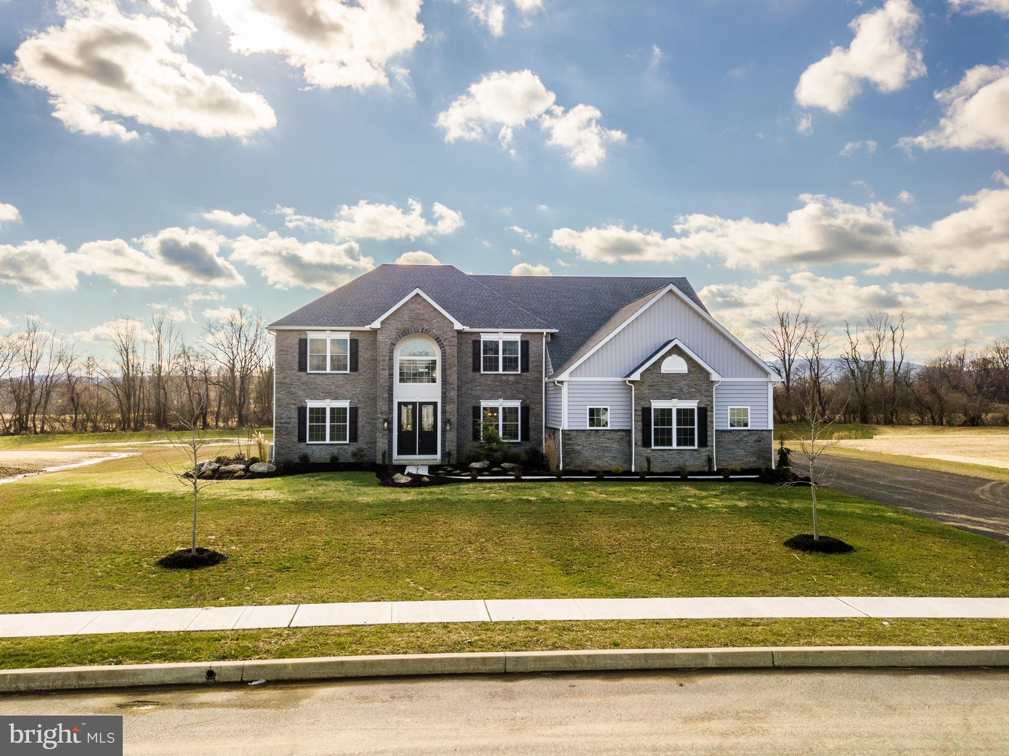 GREEN VALLEY CROSS - Residential