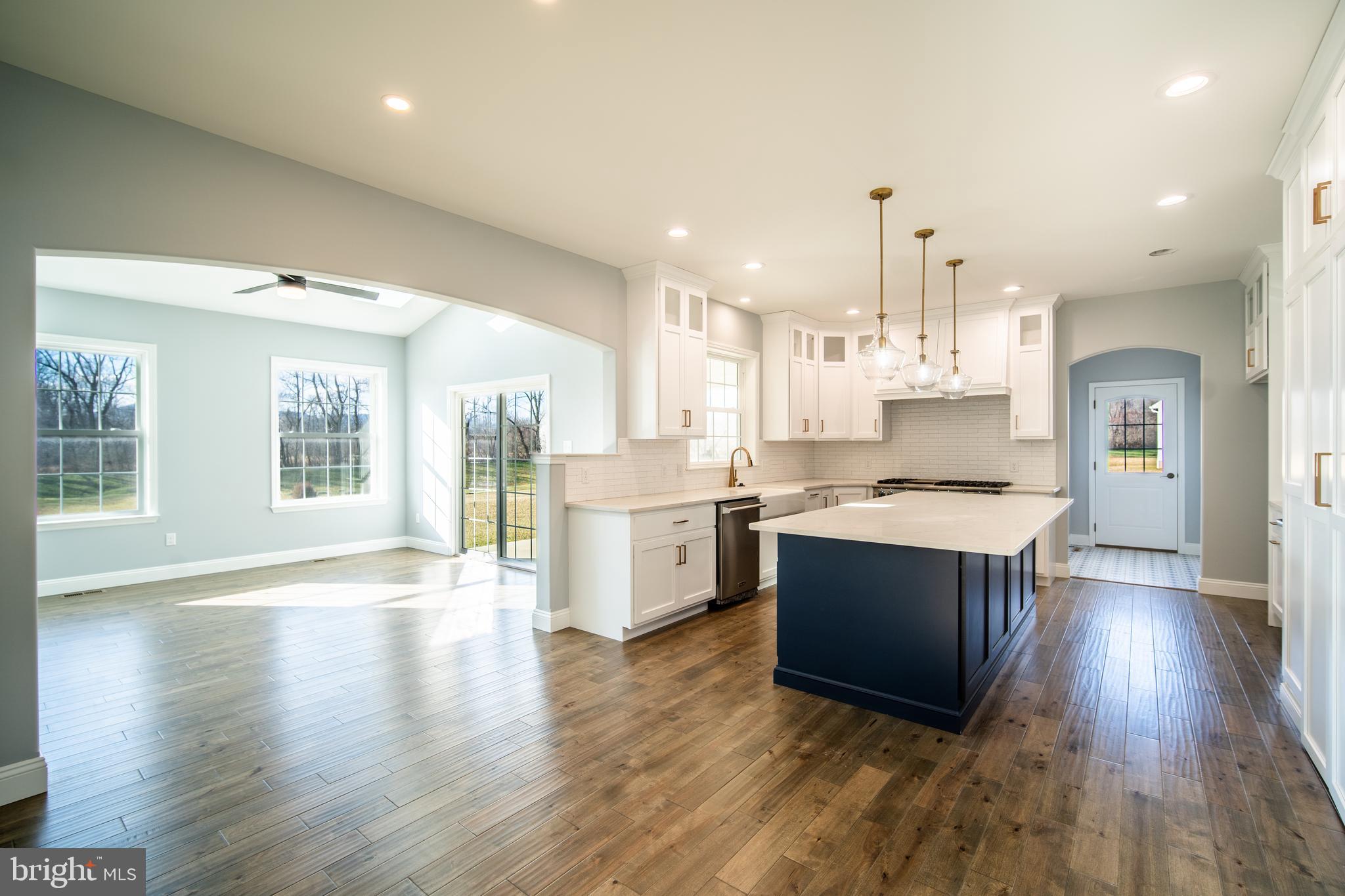 GREEN VALLEY CROSS - Residential