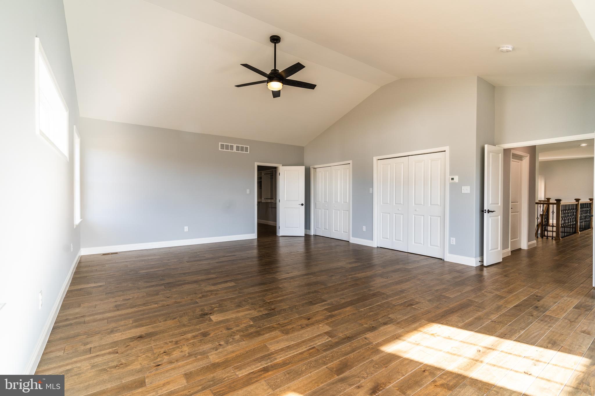 GREEN VALLEY CROSS - Residential