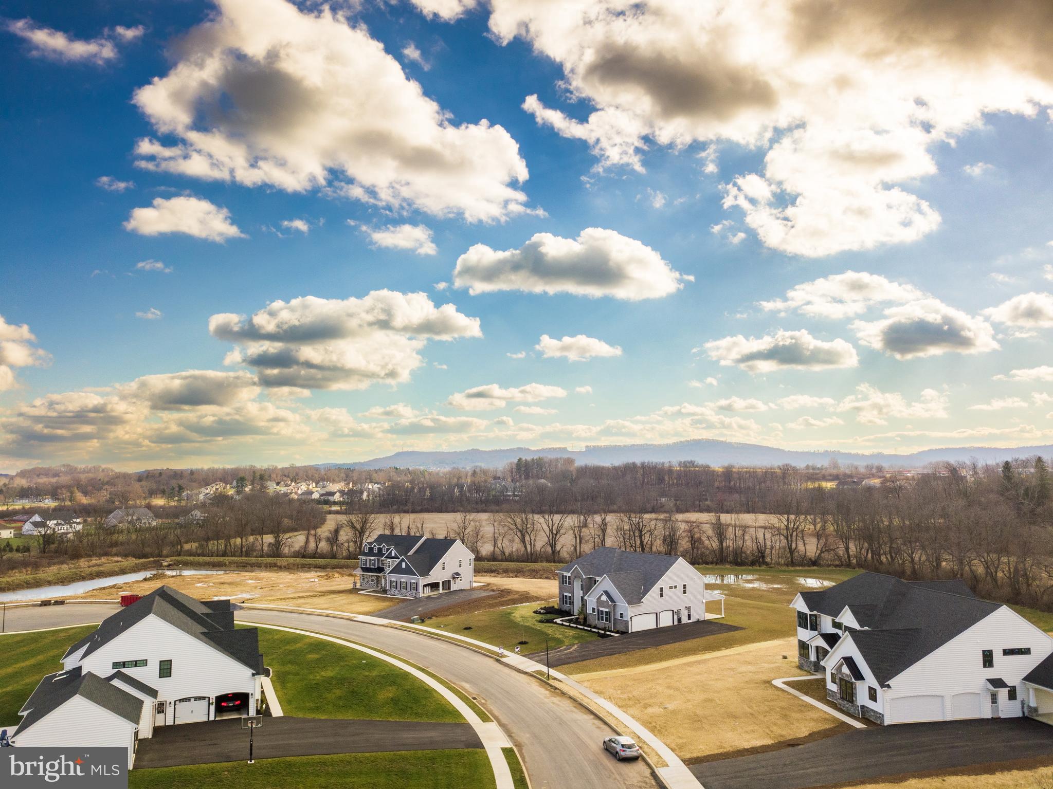 GREEN VALLEY CROSS - Residential