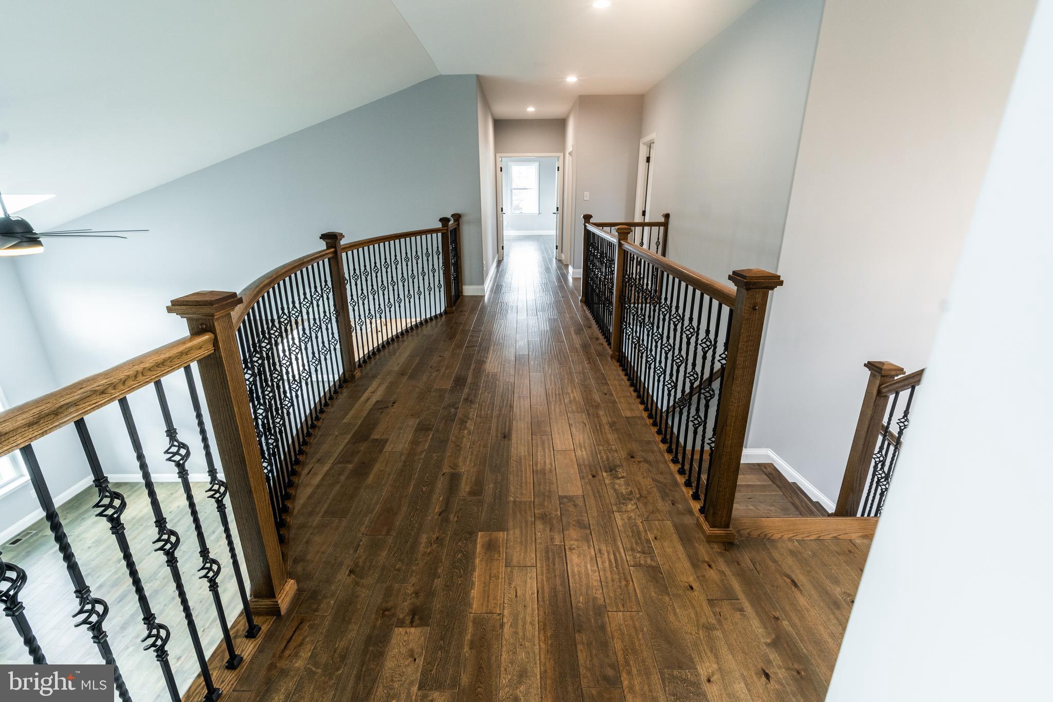 GREEN VALLEY CROSS - Residential