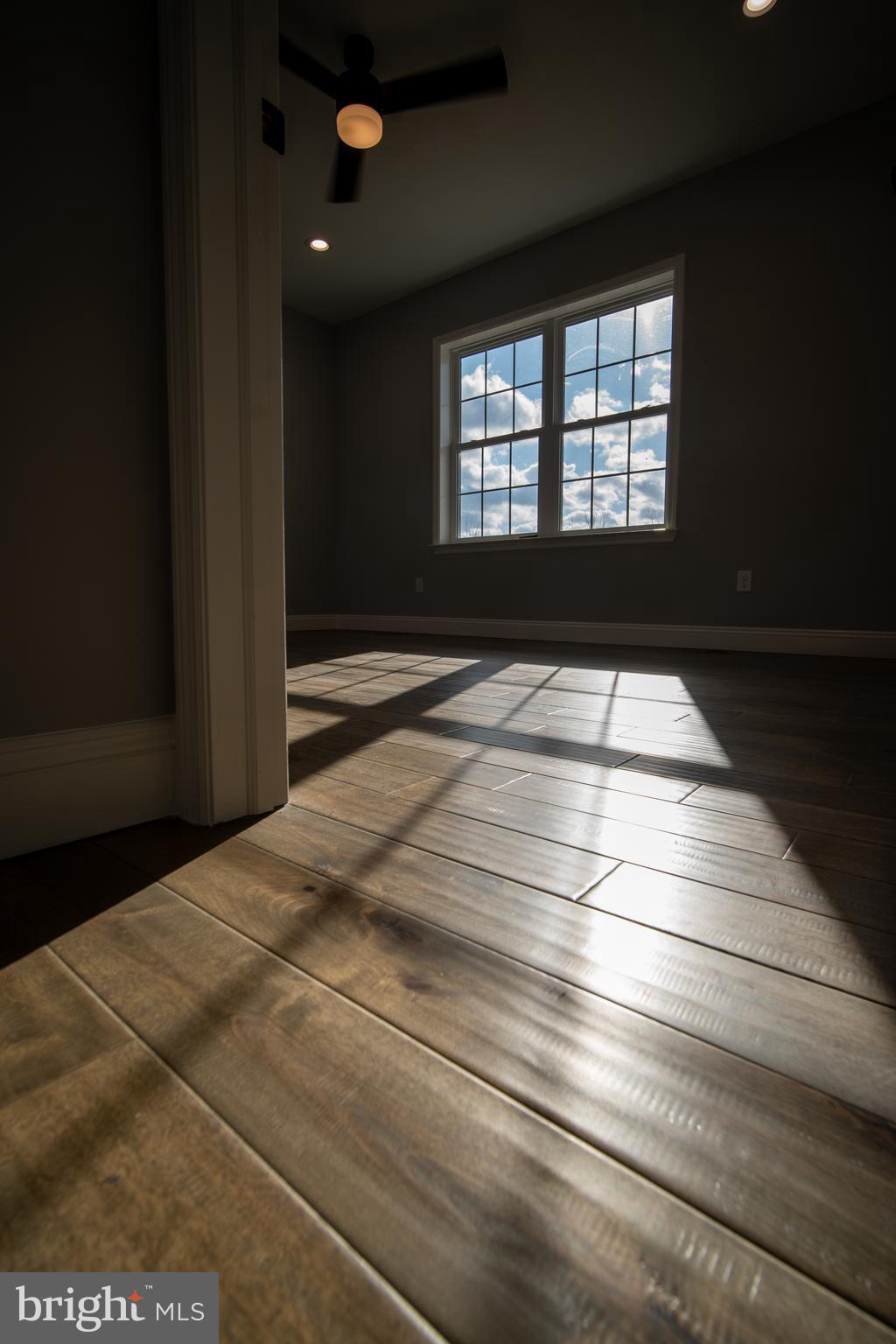 GREEN VALLEY CROSS - Residential