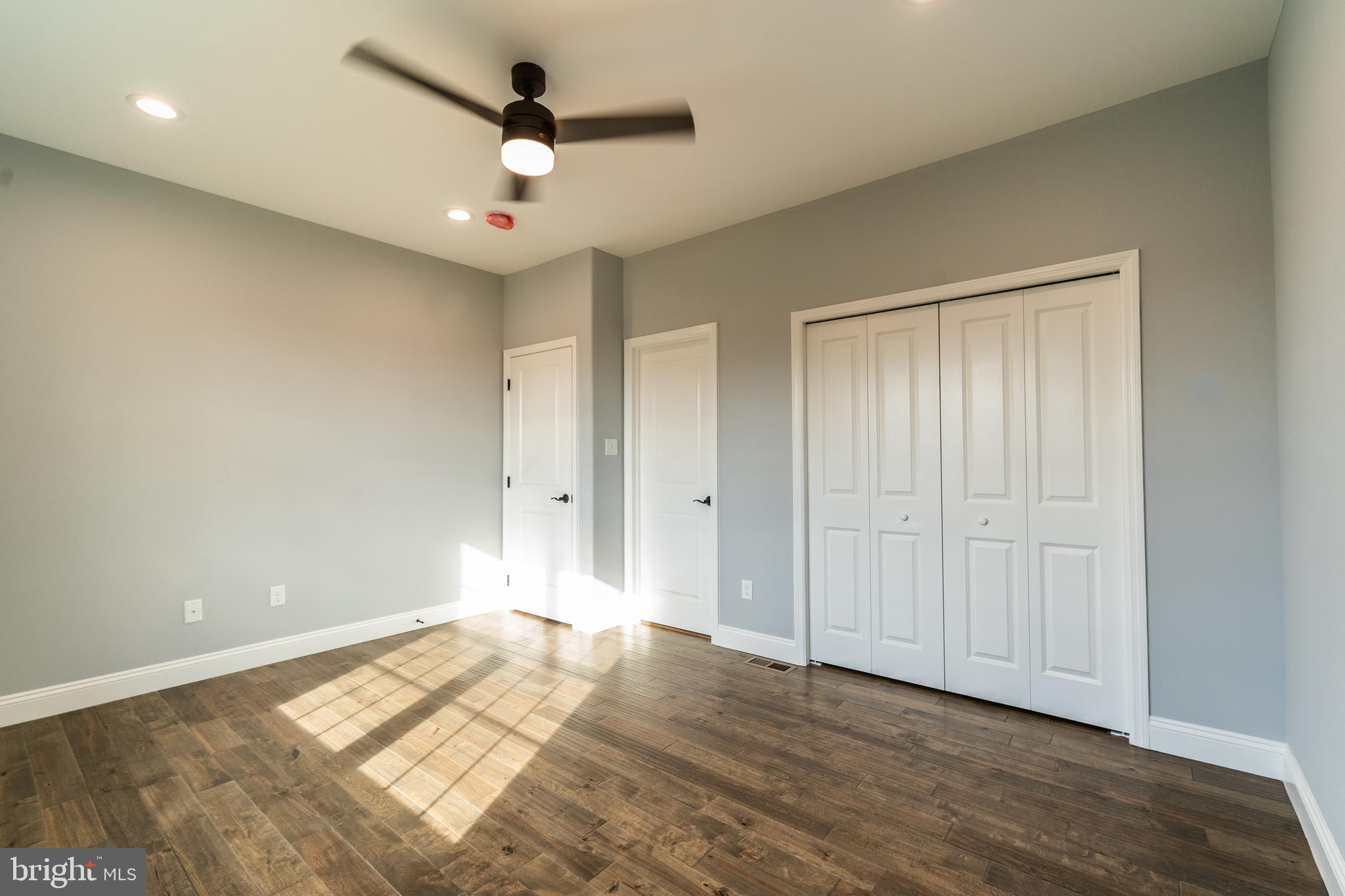 GREEN VALLEY CROSS - Residential