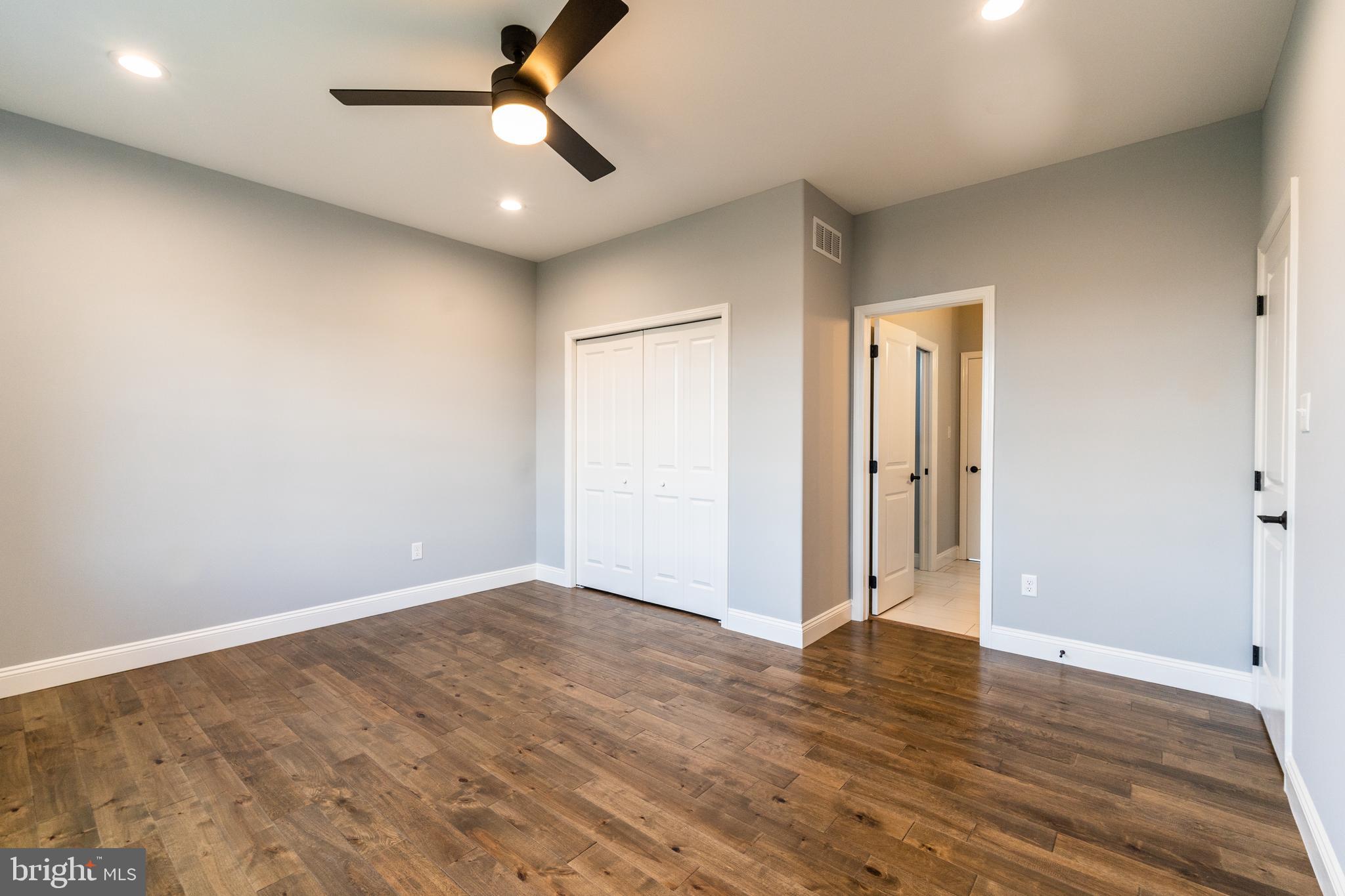 GREEN VALLEY CROSS - Residential