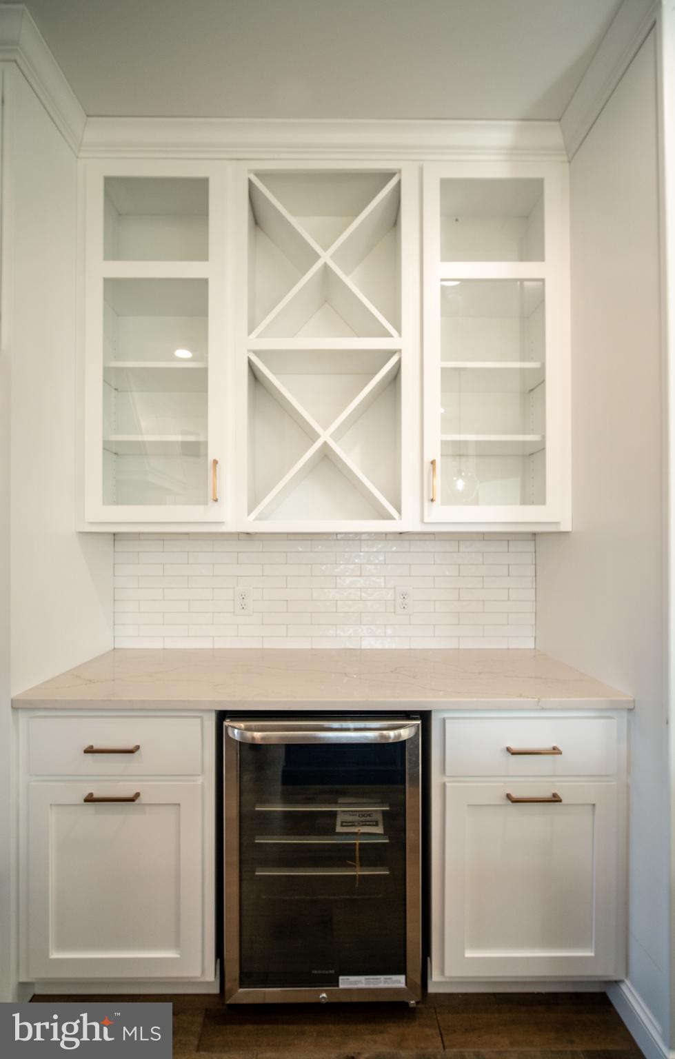 GREEN VALLEY CROSS - Residential