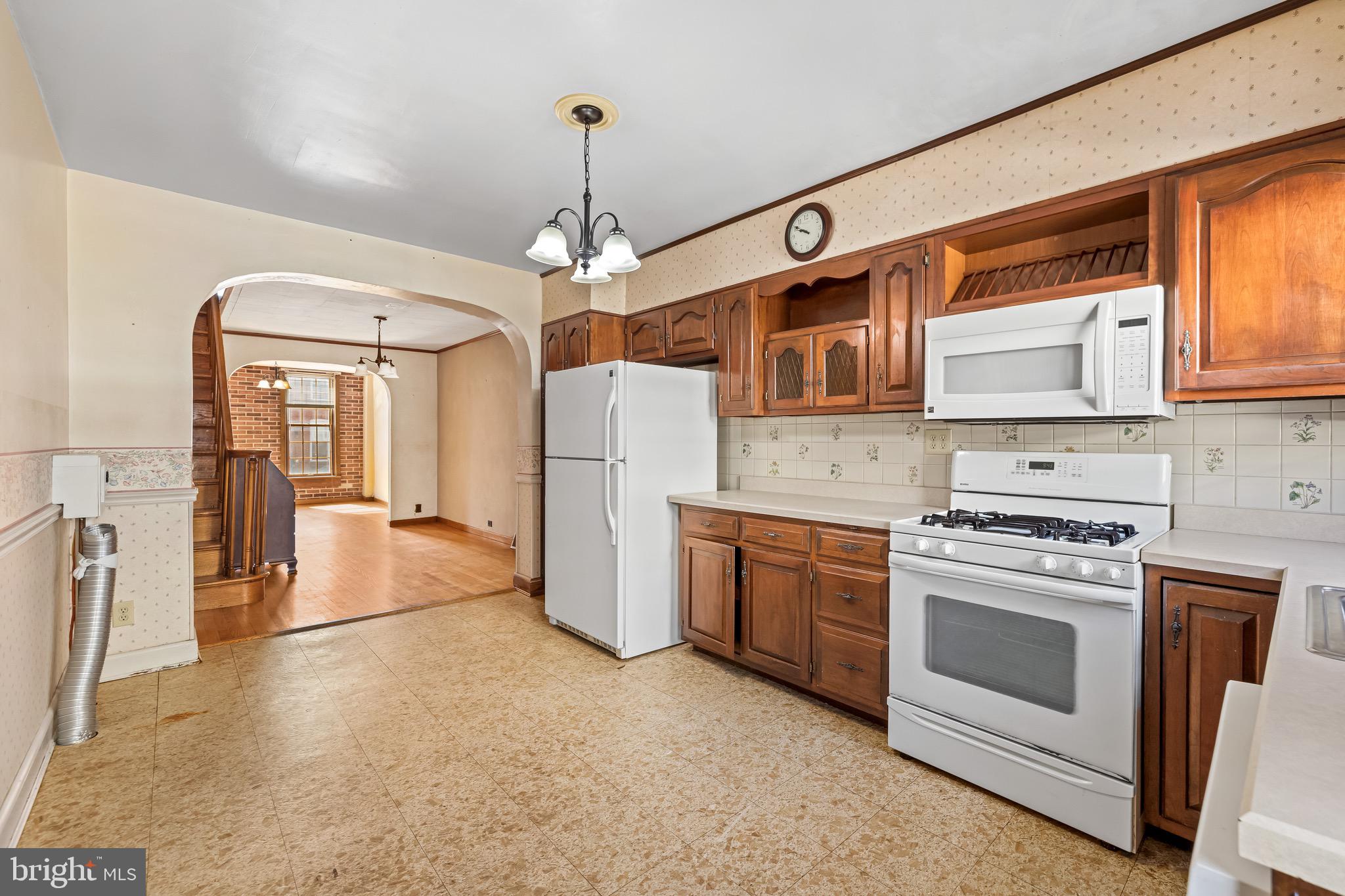 LOCUST POINT - Residential