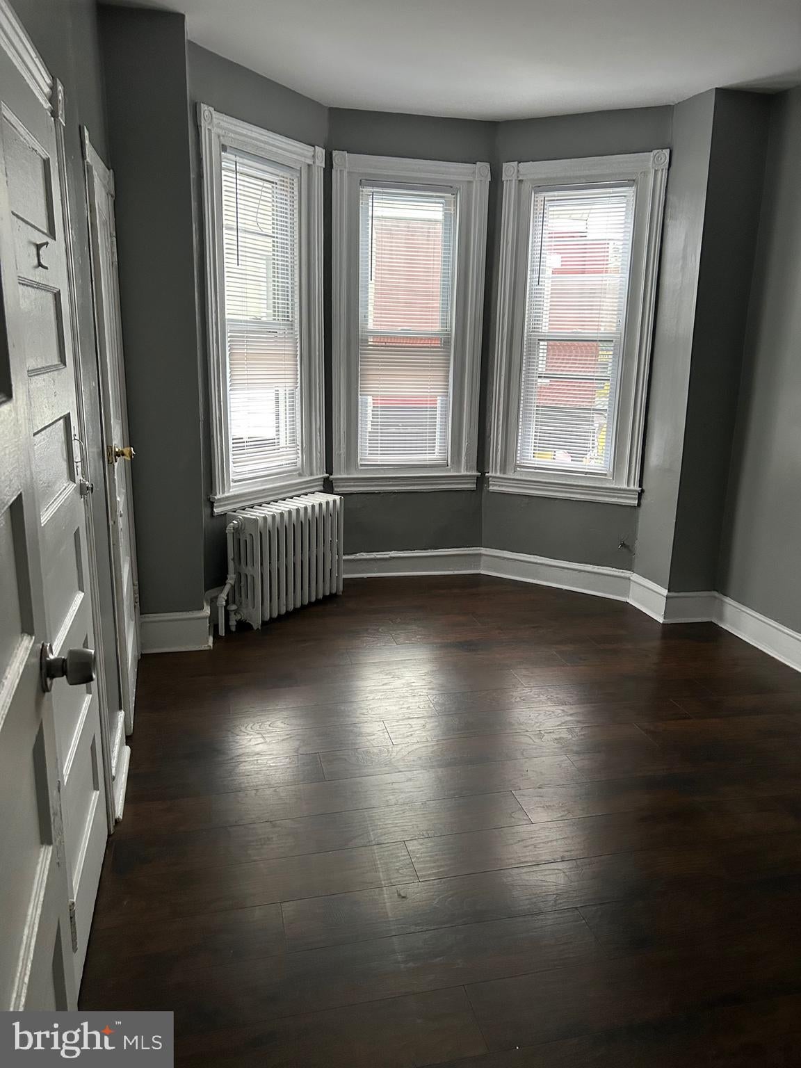 6140 VINE STREET 2ND FLOOR