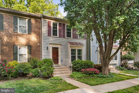 Photo of 7449 Hatherleigh Court, ALEXANDRIA, VA 22315 (MLS # VAFX2308298)