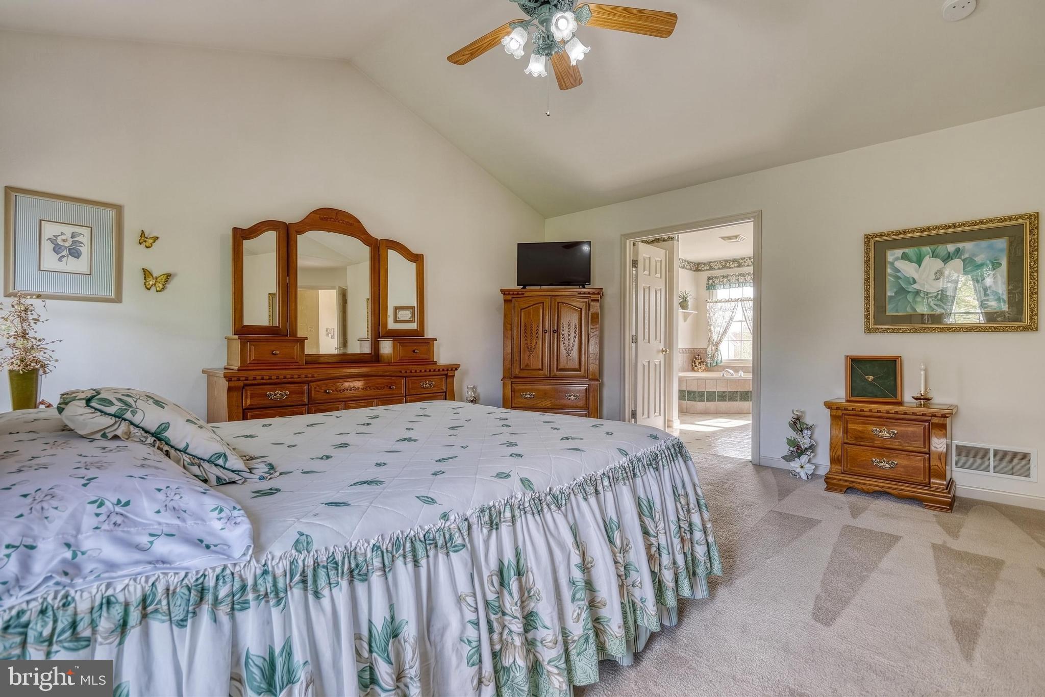 WALNUT POINT - Residential