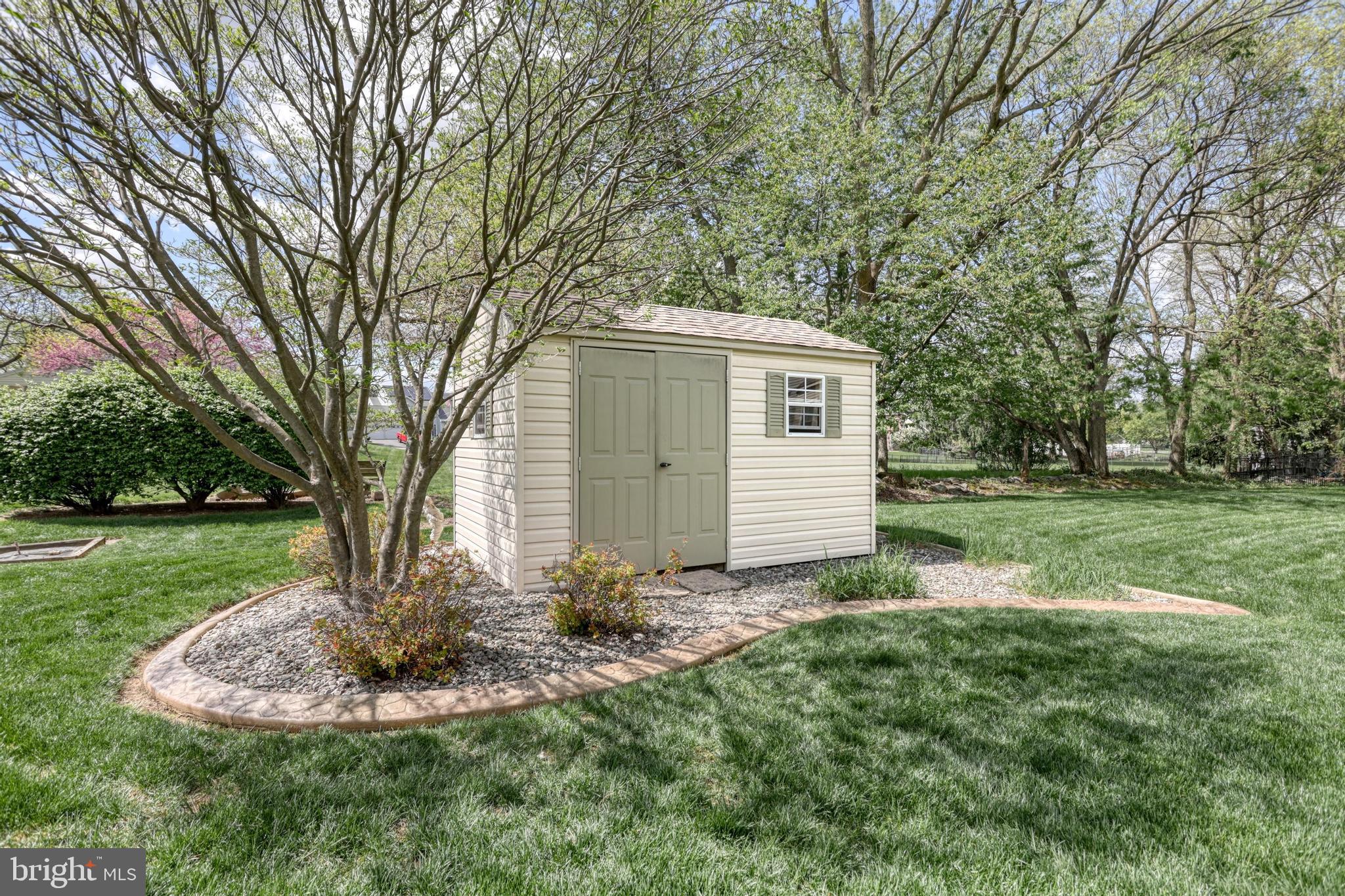 WALNUT POINT - Residential