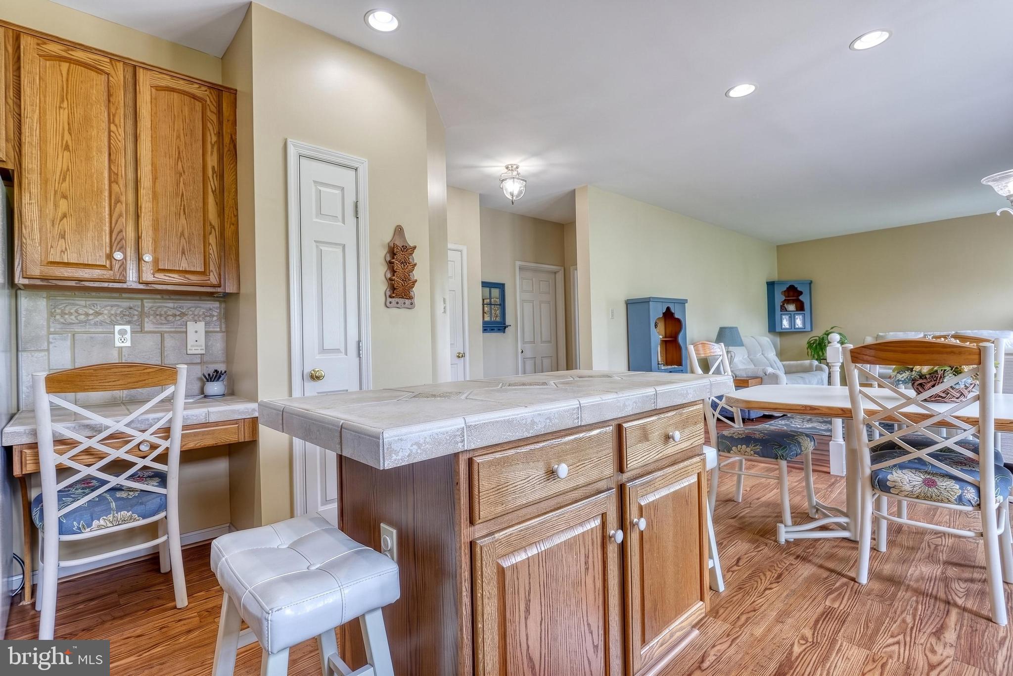 WALNUT POINT - Residential