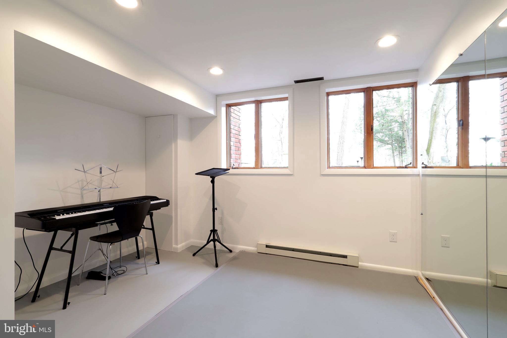 EVERHART VILLAGE - Residential