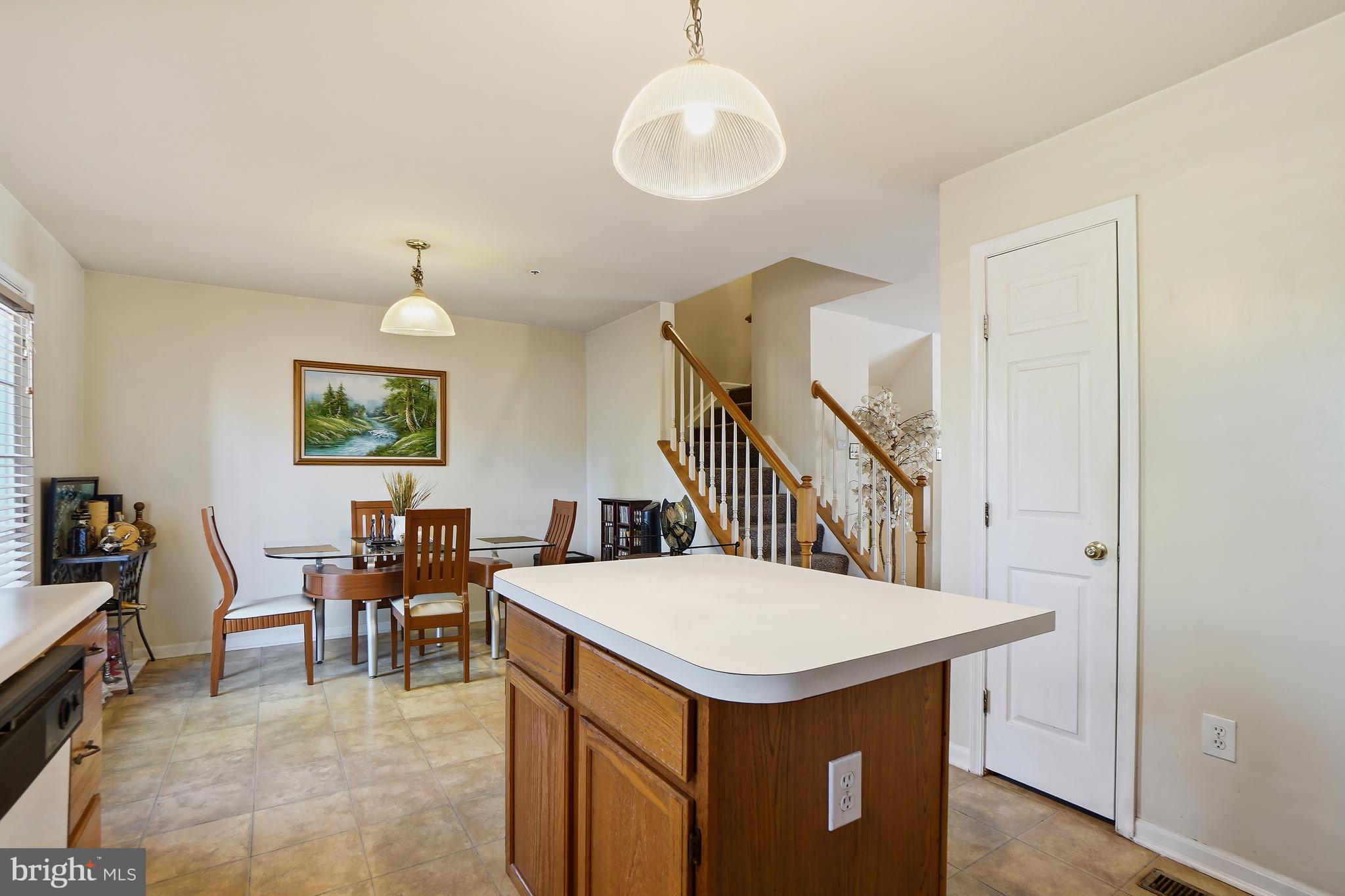 TOWNES AT CHESTNUT OAKS - Residential