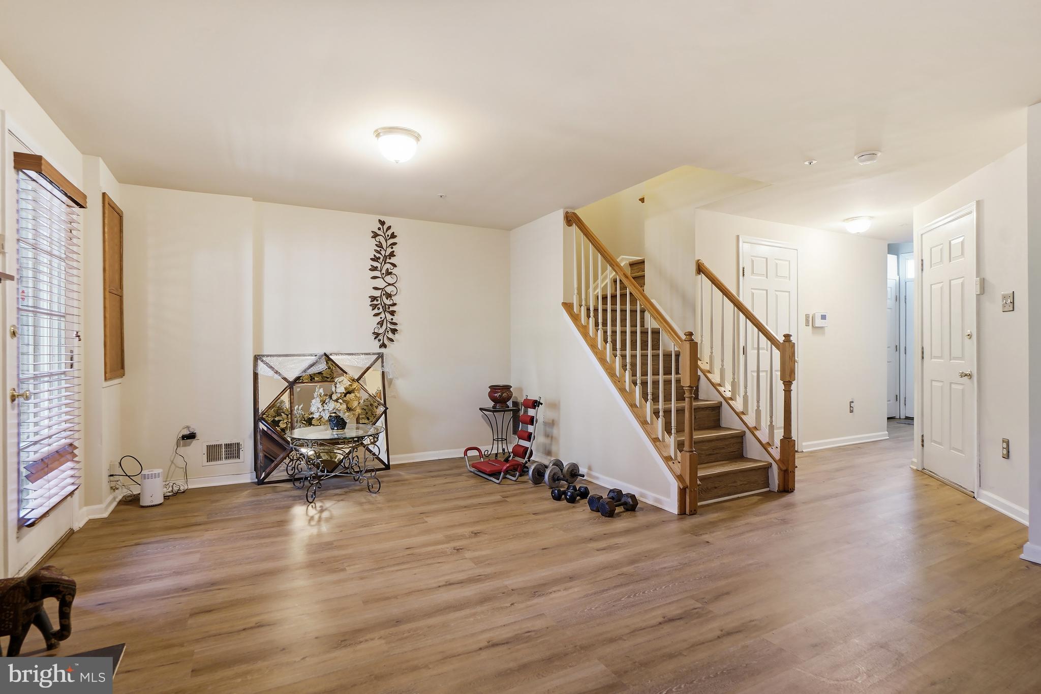TOWNES AT CHESTNUT OAKS - Residential