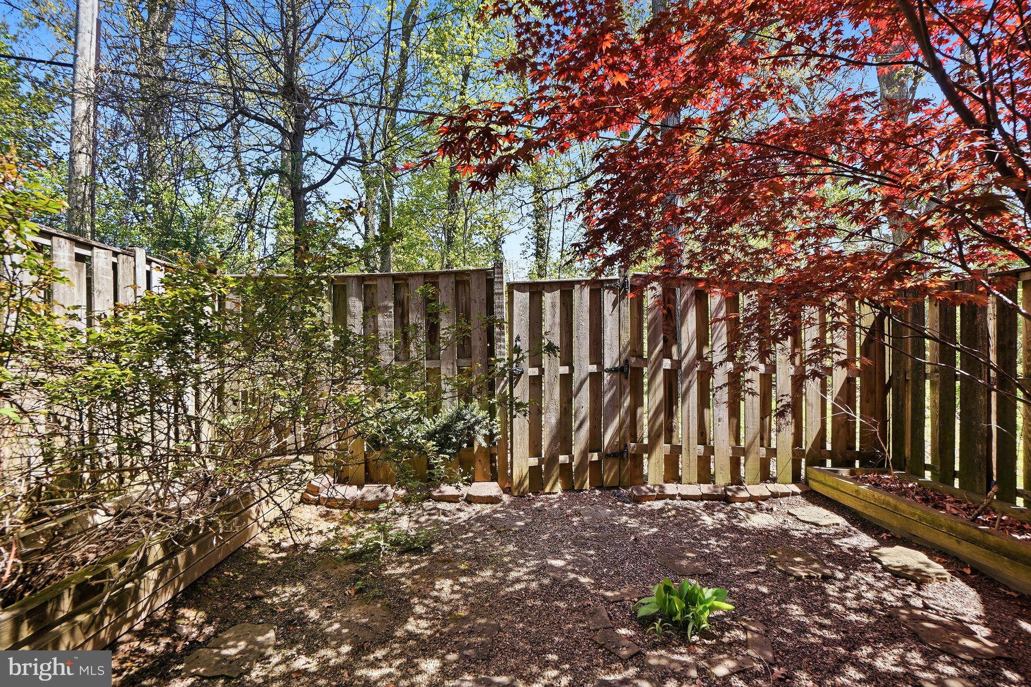 TOWNES AT CHESTNUT OAKS - Residential
