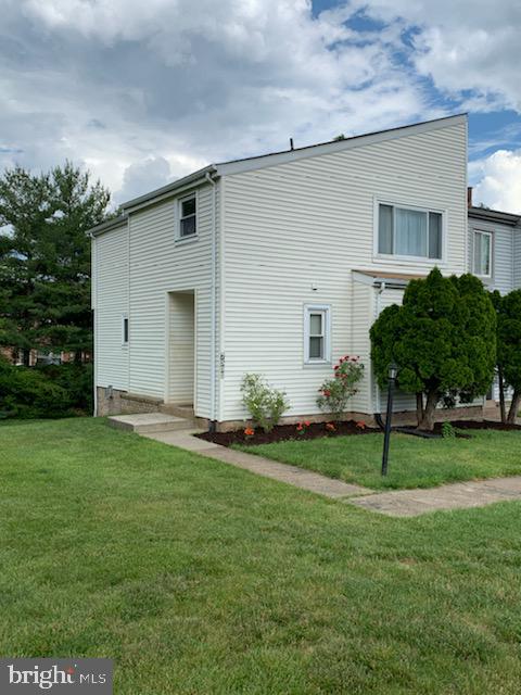 COUNTRY SCENE - Residential