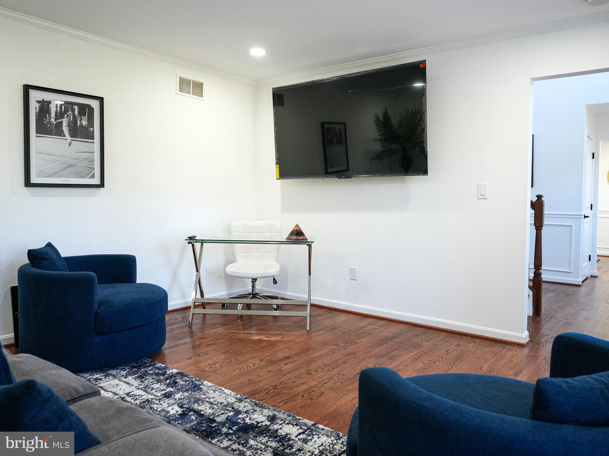 WARREN WAY - Residential