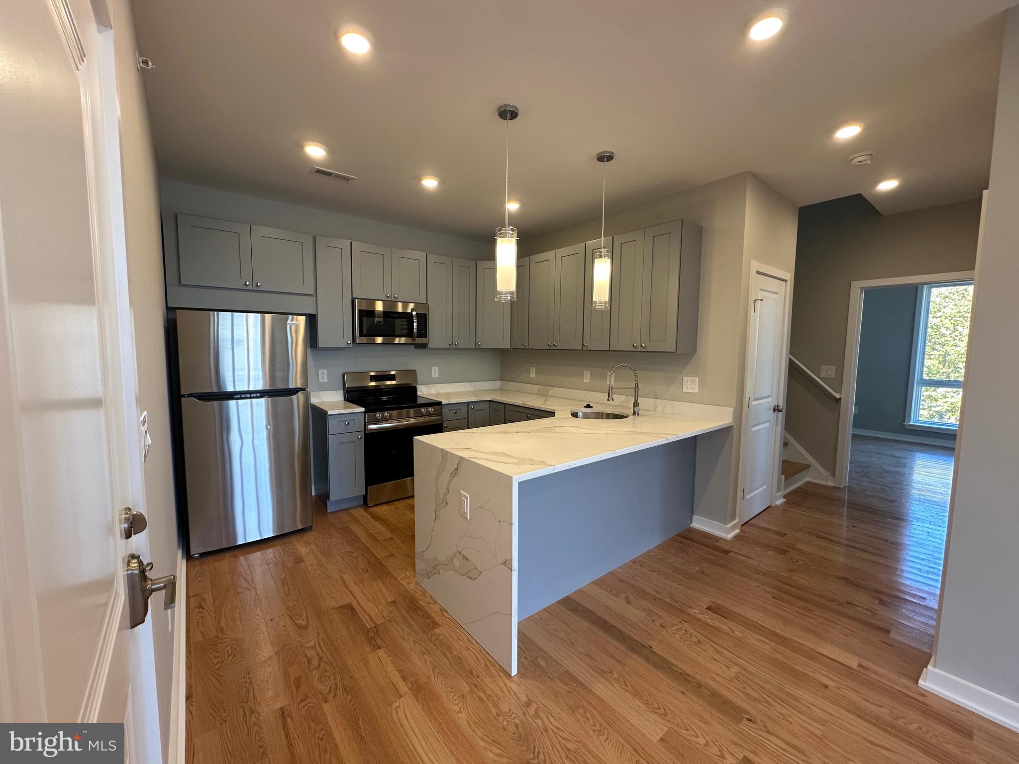 PHILADELPHIA - Residential Lease