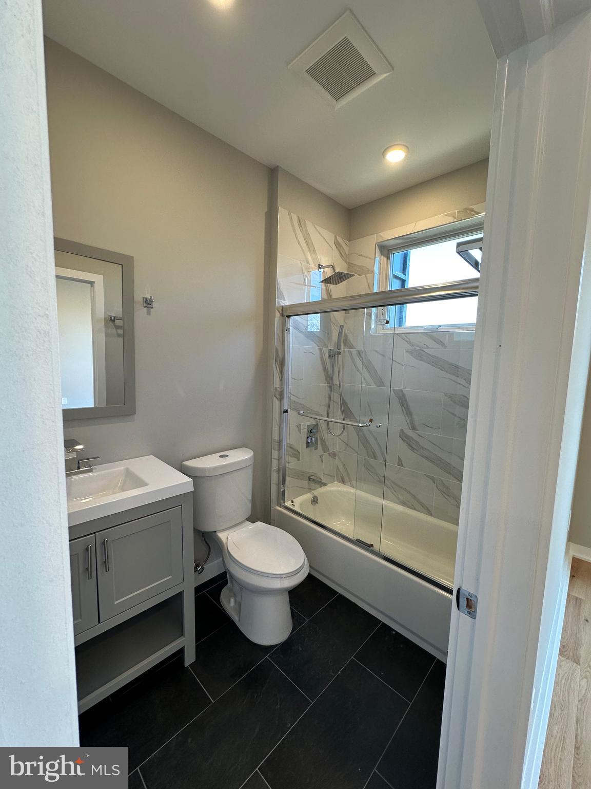 PHILADELPHIA - Residential Lease