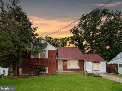 Photo of 5910 Flanders Street, SPRINGFIELD, VA 22150 (MLS # VAFX2314922)