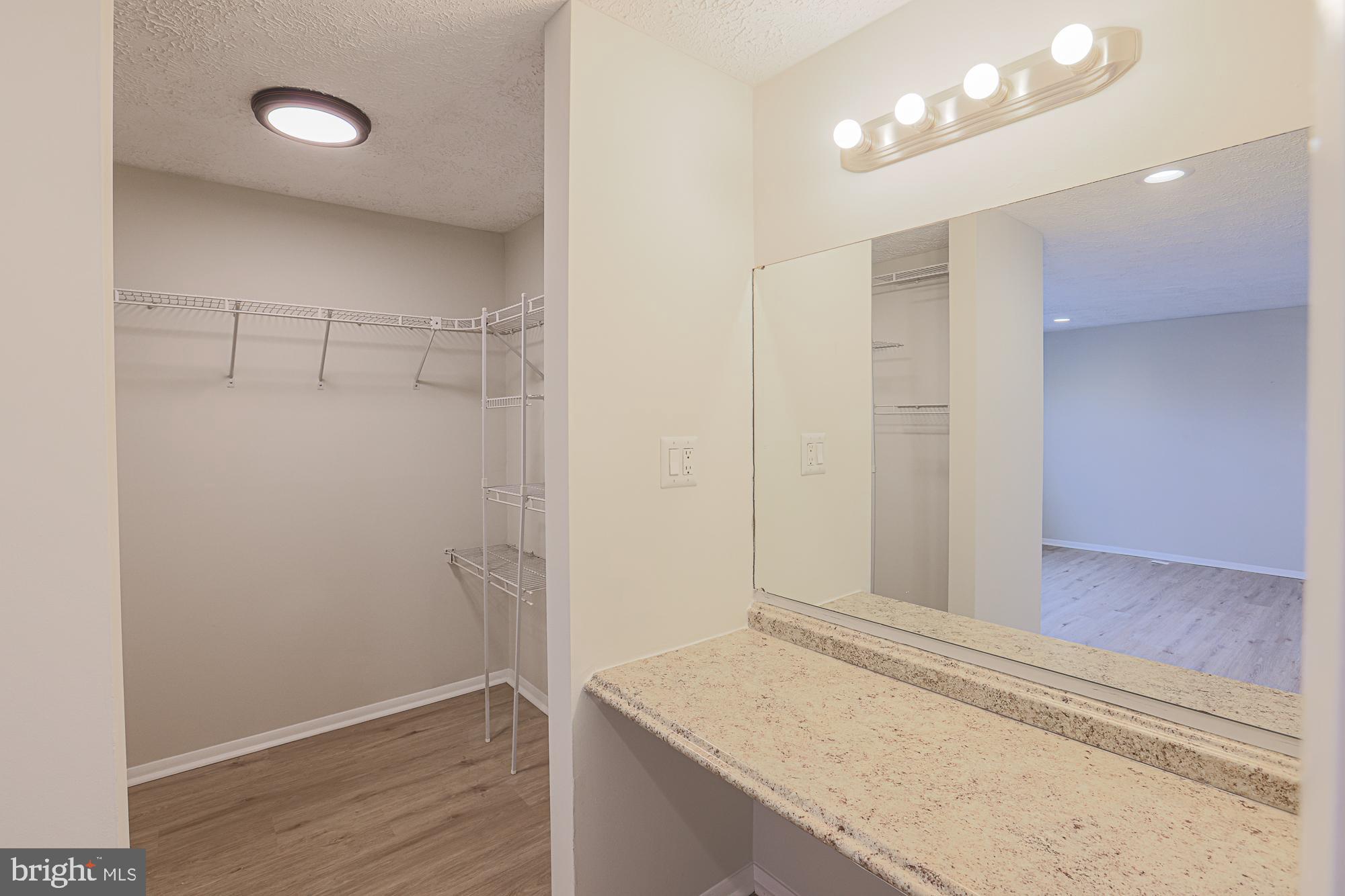 WOODS EDGE TOWNHOME CONDOMINIUMS - Residential Lease