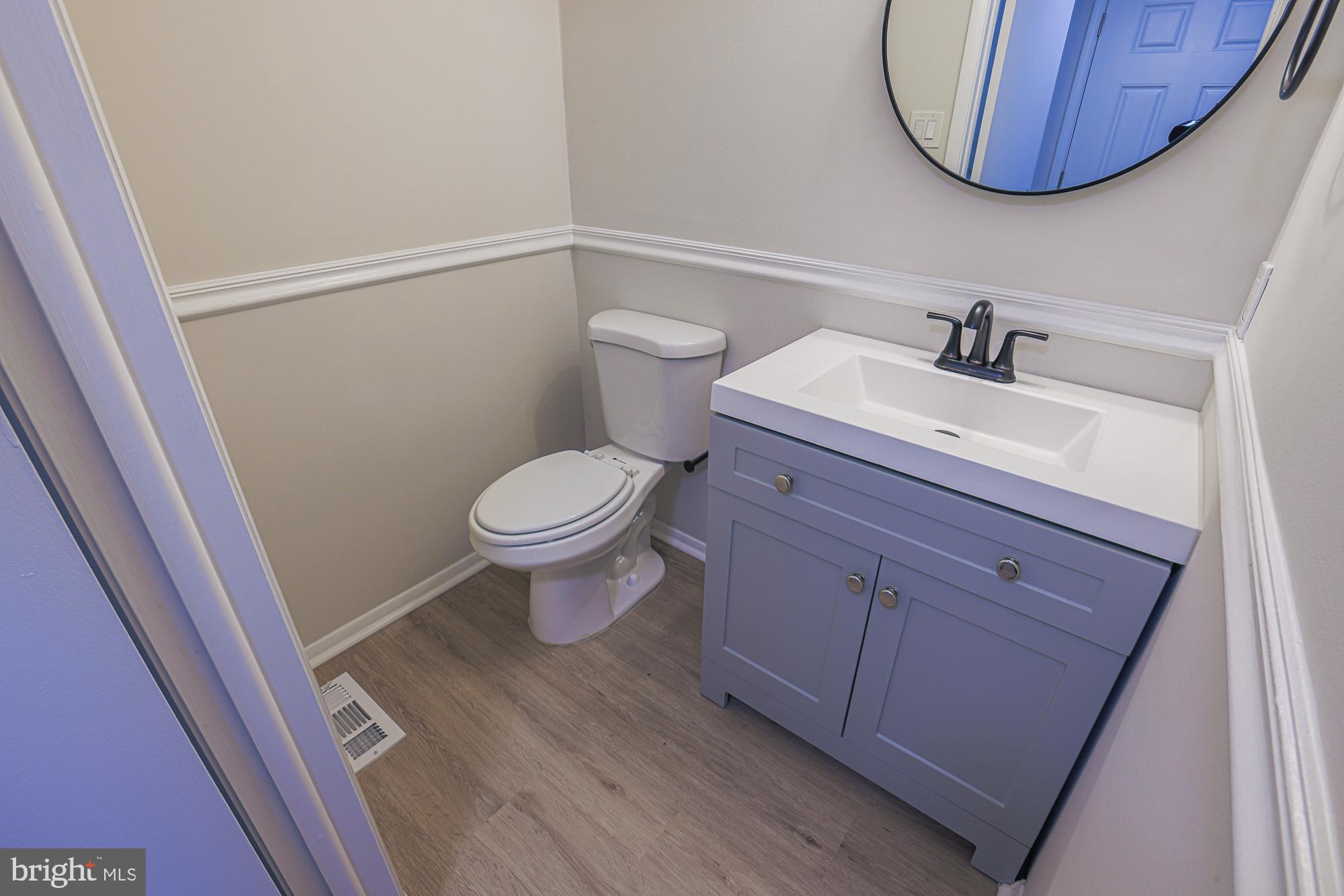 WOODS EDGE TOWNHOME CONDOMINIUMS - Residential Lease