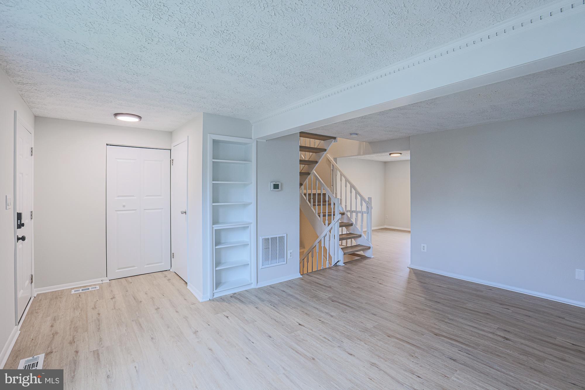 WOODS EDGE TOWNHOME CONDOMINIUMS - Residential Lease