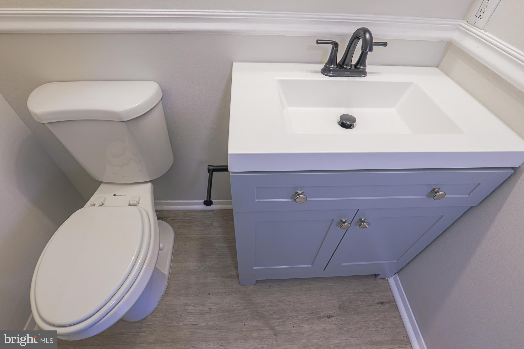 WOODS EDGE TOWNHOME CONDOMINIUMS - Residential Lease