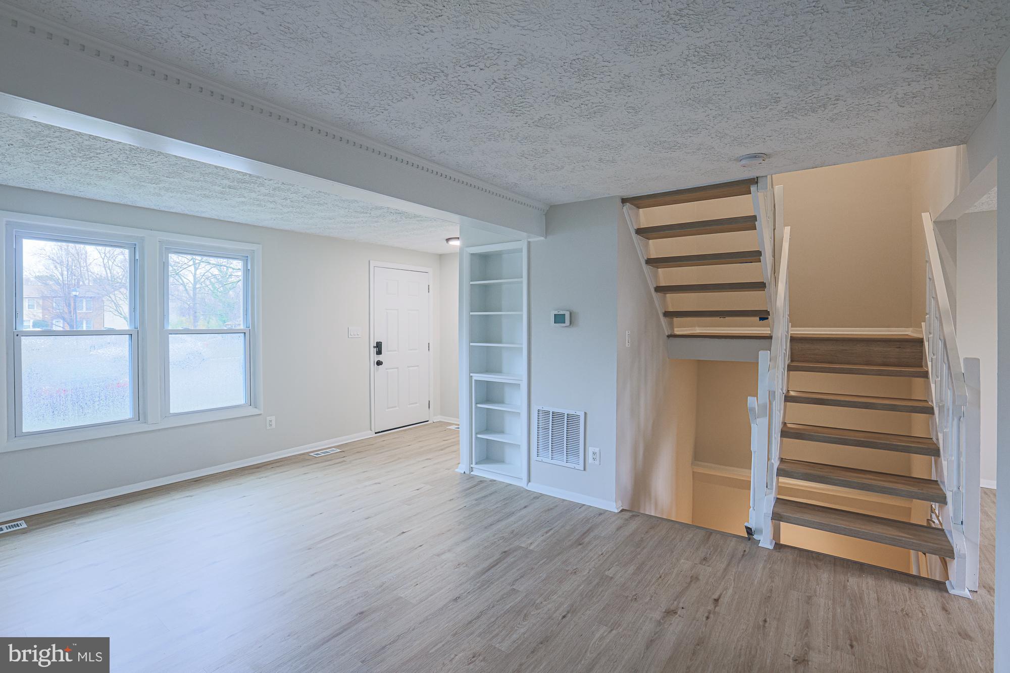 WOODS EDGE TOWNHOME CONDOMINIUMS - Residential Lease