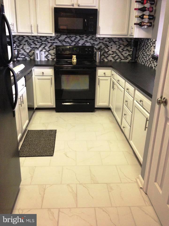 TOWNES OF TOPAZ - Residential