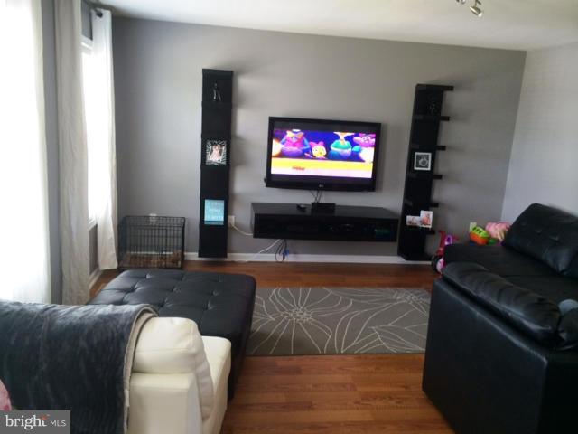 TOWNES OF TOPAZ - Residential